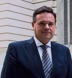 Hernández, Carlos A.